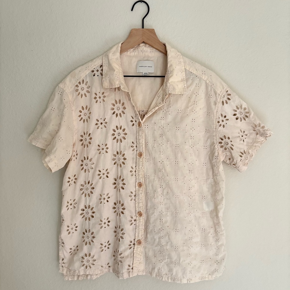 American Eagle Eyelet Button Down - Picture 3 of 7